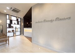 re-born Beauty Resort 新鎌ヶ谷店【リボーン ビューティー リゾート】 