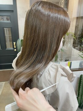 オー(oOo) 艶サラグレージュ