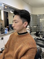 メリケンバーバーショップ フクオカ(MERICAN BARBERSHOP FUK)&nbsp;かきあげナチュラルフェードビジネスマン