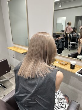 リグ 横浜(Lig.) ミルクティーカラー/ケアブリーチ/ブリーチ/ハイトーンカラー