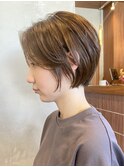 大人ショートボブレイヤーミディアムくびれ切りっぱなし韓国調布