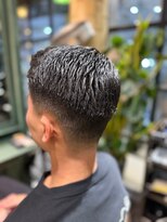 モナン(monan)&nbsp;ナチュラルフェード/バーバースタイル/刈り上げショート