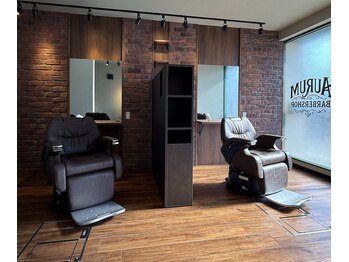 AURUM　BARBERSHOP【オーラム　バーバーショップ】