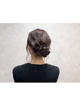 崩れにくいのに、かわいさ長持ち♪特別な日を最高の日に変えるヘアセット！【段原南/ヘアセット/広島】