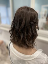 ホワイト 東京新宿店(White) ボブでも!ねじりハーフツイン