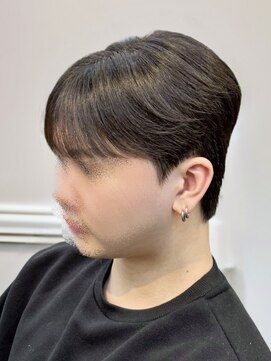 ビッケメンズヘア(Vicke Men's hair) 刈り上げセンターパートフェザーパーマニュアンスパーマ韓国