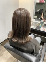 マーシュ(marshu)&nbsp;白髪ぼかしハイライト　【Hikaru】