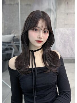 フィヴェント(Fivent) 黒髪韓国小顔レイヤーイメチェン暗めオリーブグレークラゲヘアー