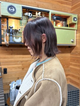 ラロ(raro) 赤みすぎない透明感ブラウンナチュラルボブ