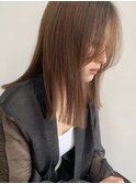 ぱつっとロブとベージュ