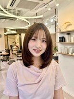 クク(coucou)&nbsp;レイヤーカット×ナチュラル内巻きミディアム