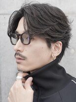 バイフィフス 原宿/表参道(by fifth)&nbsp;原宿毛流れセンターパートカットフェザーパーマツーブロック黒髪