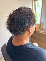 オト(oto)&nbsp;ニュアンスパーマメンズ似合わせカット刈り上げマッシュ