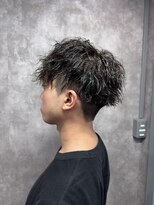 スピン 本八幡(SPIN) MEN’S HAIR/サーフカール/刈り上げセンターパート/本八幡