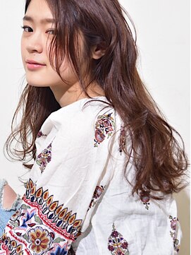 キアラ(Kchiara) つい触れたくなる柔らかウエーブ