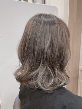 アルターリール(aL ter Rire) 【Rire尚平】極細ハイライト×イルミナカラー★