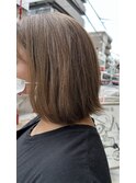 白髪ぼかし 明るめのアッシュ系