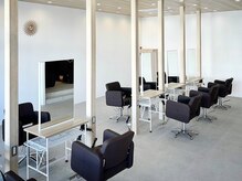 アグ ヘアー 筑後店(Agu hair)の雰囲気（ゆったり寛げる居心地の良い空間です。※写真はイメージです。）