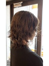 シークエストアンドシプラス(C/QUEST&C-plus) ウルフカットパーマ