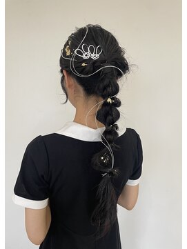 ハーティー(HEARTY) ロングの編み下ろしヘアセット