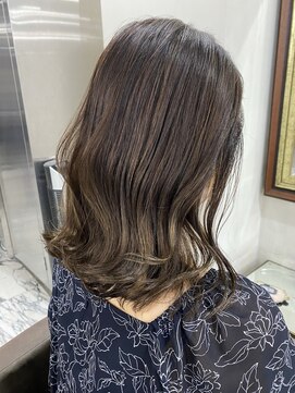 ルッソリベラ 池袋(Lusso libera) ニュアンスカラーハイライト×くびれミディ◎30代40代50代