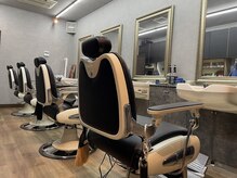 スマイル(Smile)の雰囲気（技術ブース＜理容室＞）