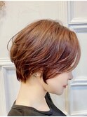 質感で魅了する抜け感・大人のクオリティーショートヘア