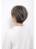 ハイライト 名東区 ショート レイヤー ボブ 白髪ぼかし
