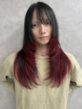 アイヴァン(AIVAN) ハッシュカット・ロングレイヤー・裾カラー lll