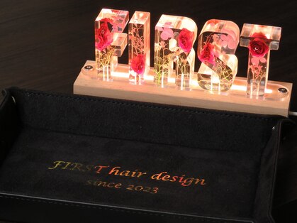 ファースト(FIRST)の写真