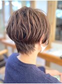 レイヤーカット大人可愛いショートボブ丸みシルエット襟足