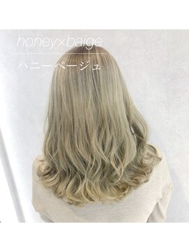 リアラ 渋谷(LIALA) ブリーチ、ダブルカラー、インナーカラー、イヤリングカラー