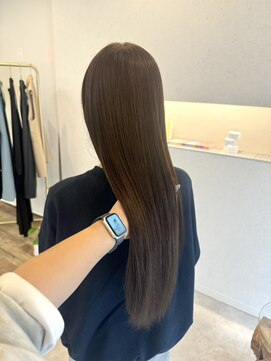 ウタリ(utari) ブリーチなし透明感カラー【難波 桜川/髪質改善】