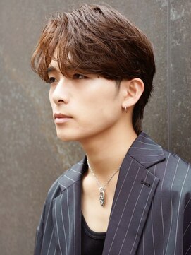 レタッチ バイ フィフス 銀座(RETOUCH by fifth) 自然な毛流れでラフにキマるセンターパート×ニュアンスパーマ