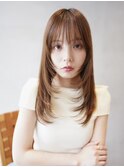 ロングレイヤー顔周りレイヤーハッシュカット透明感カラー