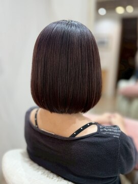 ウミネコ美容室 センター北hanare店(Umineko美容室) ロイヤルカラーストレート