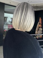 ヨッカ(YOCCA)&nbsp;バレイヤージュ　明るいとこ多め