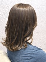 フッタ(Futta)&nbsp;新宿巻き下ろしヘアアレンジ くびれミディアム【西武新宿駅】