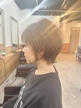 ヘリア(HELIA) 【ショートカット/くびれショート】