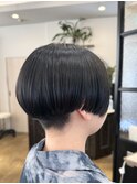 好印象！前下がりツーブロック刈り上げショート