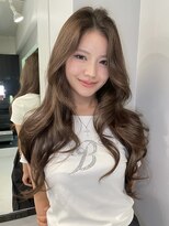 トイ(TOI)&nbsp;ロングレイヤーカット/ミルクティーベージュ