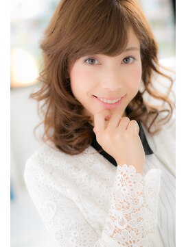 トゥルース 亀有店(TRUTH) エッジのきいた大人可愛いスタイル