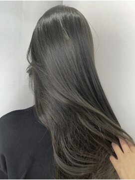 リーオオサカ(Lee Osaka) 【Lee大阪店】ロング×グレージュ/新出奈津樹