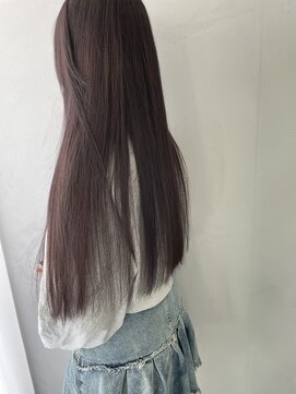 フロクシノーシナイヒリパイリフィケーション(Floccinaucinihilipilification) パープルグレージュのサラサラストレート