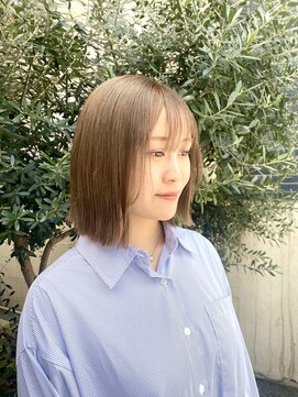 ココカラヘアー ニコ(cococara hair nico) ハイトーン/顔まわりカット/ブリーチ/切りっぱなしボブ/ベージュ
