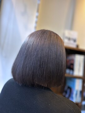 ザ カラー ラボ(THE COLOR LABO) 内巻きボブ　ブリーチ　ラベンダーグレー