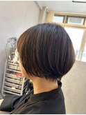 ショートボブ