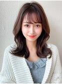 30代小顔に見えるくびれヘアレイヤー × オリーブグレージュ
