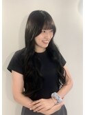 顔まわりだけニュアンスストレート。秋の巻き髪とも相性◎