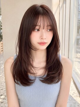ノア(NOA) 【NOA】小顔見せ艶ブラウンのロングレイヤー韓国風に合わせ